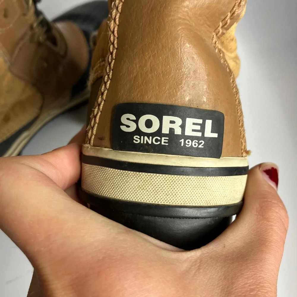 Sorel Tofino ll waterproof snow boots tan black winter women's‎ size 8.5 trendy